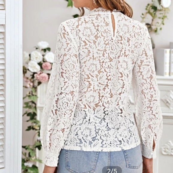 Lace blouse with baggy sleeve - Picture 3 of 3